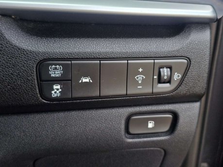 Kia Niro 1.6 GDi 2 SUV 5dr Petrol Hybrid DCT Euro 6 (s/s) (139 bhp) 45