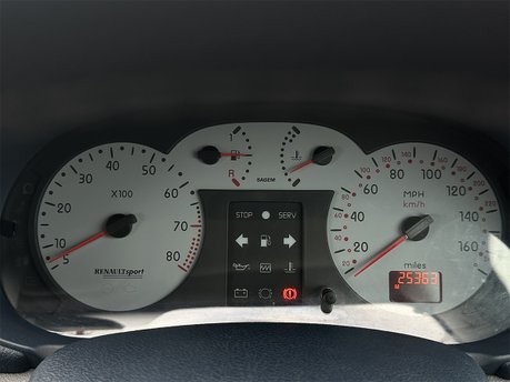 Renault Clio RENAULTSPORT V6 65