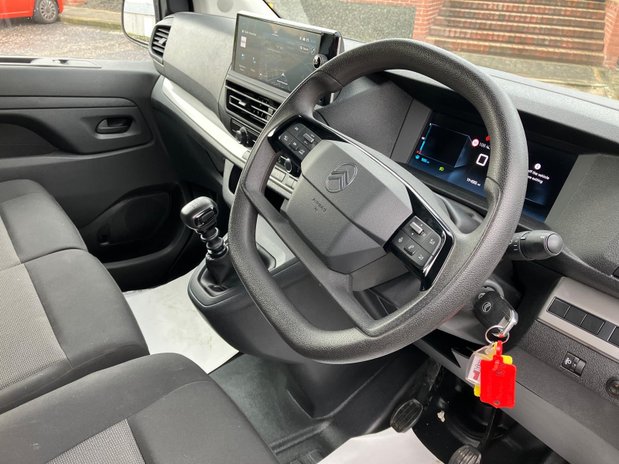 Citroen Dispatch DISPATCH XL DIESEL 1.5 Blue HDi 120ps Van Driver 7