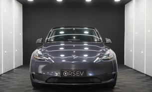 Tesla Model Y PERFORMANCE AWD Midnight Silver GROK AI Assistant 21" Alloys One Owner VATQ 10