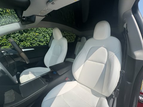 Tesla Model Y (Dual Motor) Long Range SUV 5dr Electric Auto 4WDE (384 bhp) 8