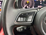 Bentley Bentayga 4.0 V8 S SUV 5dr Petrol Auto 4WD Euro 6 (s/s) (550 ps) 31