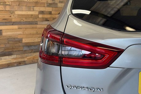 Nissan Qashqai 1.2 DIG-T N-Connecta SUV 5dr Petrol Manual Euro 6 (s/s) (115 ps) 80