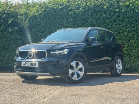 Volvo XC40 2.0 D3 Momentum SUV 5dr Diesel Auto Euro 6 (s/s) (150 ps) 27