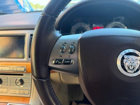 Jaguar XF 3.0 V6 Luxury Auto Euro 4 4dr 14