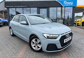 Audi A1 SPORTBACK 1.0 TFSI TECHNIK 1