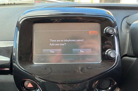 Toyota Aygo VVT-I X-PRESSION..X WAVE..CABRIOLET..LIMITED EDITION.. 8 SERVICES..£20 TAX  22