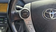 Toyota Prius 1.8 VVT-h T Spirit Hatchback 5dr Petrol Hybrid CVT Euro 5 (s/s) (136 ps) 14