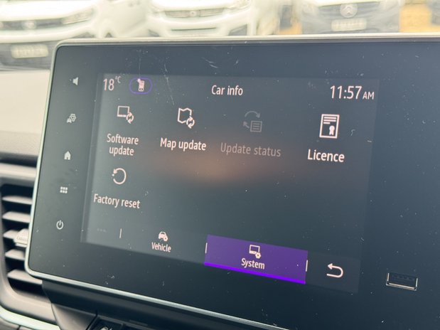 Renault Trafic Crew Cab AUTO LWB L2H1 Low Roof Sport LL30 Air Con Alloys Sensors EURO 6 39
