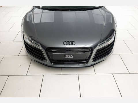 Audi R8 5.2 R8 Quattro V10 Semi-Auto 4WD 2dr 39