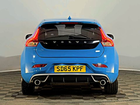 Volvo V40 R-DESIGN D3 MANUAL 8