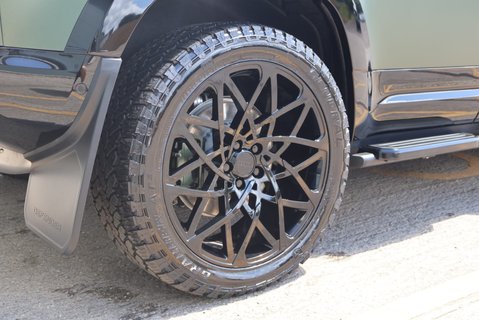 Land Rover Defender 110 2026 D350 HARD TOP X-DYNAMIC HSE WITH A FROST PPF AND SEEKER STYLED  13