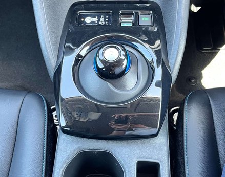 Nissan LEAF Leaf E + N-Connecta Electric, 60.9 kw/h battery, 239 mile range 5dr 52