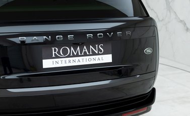 Land Rover Range Rover D350 First Edition 24