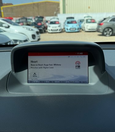 Vauxhall Mokka LIMITED EDITION S/S... 7 SERVICES LAST ONE @ 45K..1 FORMER KEEPER.. 3