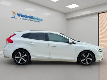 Volvo V40 2.0 T2 R-Design Euro 6 (s/s) 5dr