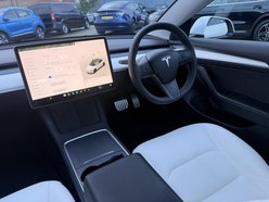 Tesla Model 3 (Dual Motor) Performance Saloon 4dr Electric Auto 4WDE (Performance Upgrade 29