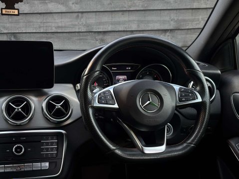 Mercedes-Benz GLA 2.1 GLA 220 AMG Line D 4Matic Auto 4WD 5dr 22