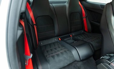 Mercedes-Benz C63 AMG Black Series 11