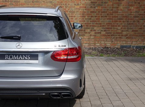 Mercedes-Benz C63 S Estate 19