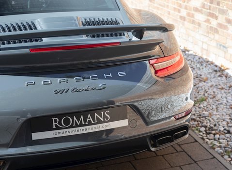 Porsche 911 (991.2) Turbo S 25