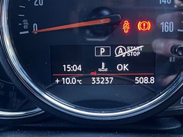 Mini Hatch 1.5 Cooper Sport Auto 3dr 26