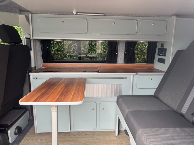 Volkswagen Transporter Camper King St Tropez|4 Berth|T28|Pop Top|Air Con|Cooker|Fridge 8