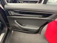 Porsche Panamera PDK 37