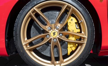 Ferrari 488 Spider 12