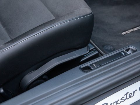 Porsche 718 BOXSTER GTS 37