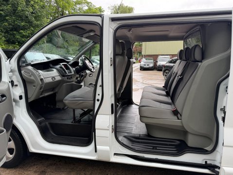 Vauxhall Vivaro 2.0 2900 CDTi Sportive Crew Van 5dr Diesel Manual FWD L1 (195 g/km, 113 bhp 57
