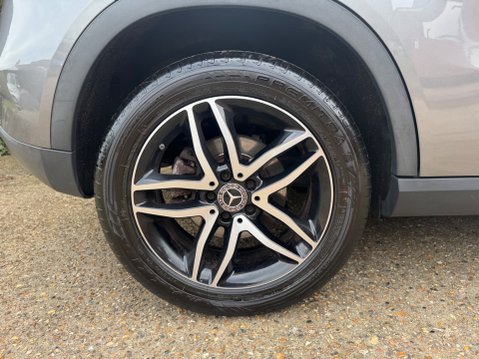 Mercedes-Benz GLA Class GLA 180 URBAN EDITION 31
