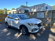 MG HS 1.5 EXCLUSIVE DCT 5 Dr AUTOMATIC 2