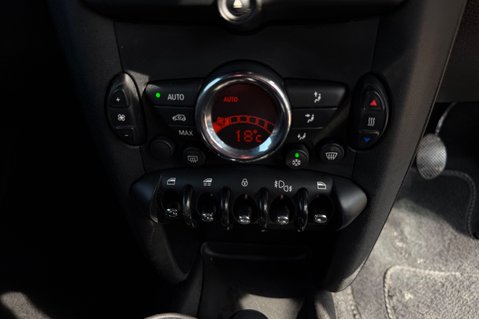 Mini Convertible COOPER SOHO.. CONVERTIBLE.. 11 SERVICES.. FULL LEATHER..A/C..CRUISE CONTROL 25