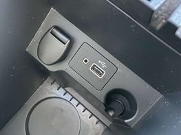Nissan Qashqai 1.3 Qashqai N-Connecta DiG-T 5dr 48