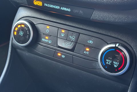 Ford Fiesta Sport 125 ps Ecoboost - Sat Nav / Parking Sensors - No VAT 18