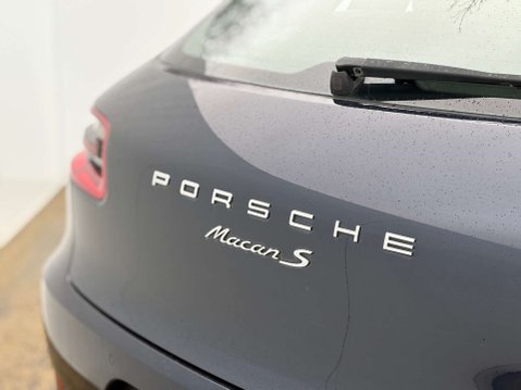 Porsche Macan 3.0 Macan S D Semi-Auto 4WD 5dr 34