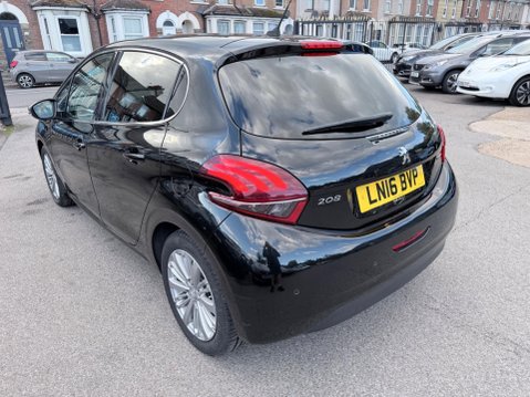 Peugeot 208 1.2 PureTech Allure Euro 6 5dr 3