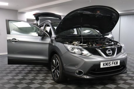Nissan Qashqai TEKNA DIG-T 15