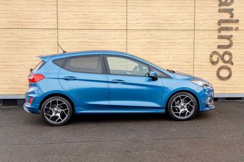 Ford Fiesta ST-2 8