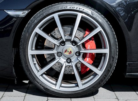 Porsche 911 (991.2) Carrera 4S 10