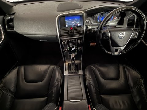 Volvo XC60 D5 R-DESIGN LUX NAV AWD 11