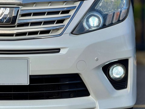 Toyota Alphard V6 4WD TOWBAR 32