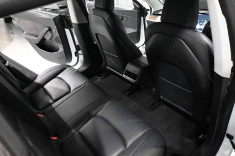 Tesla Model 3 PERFORMANCE AWD 23