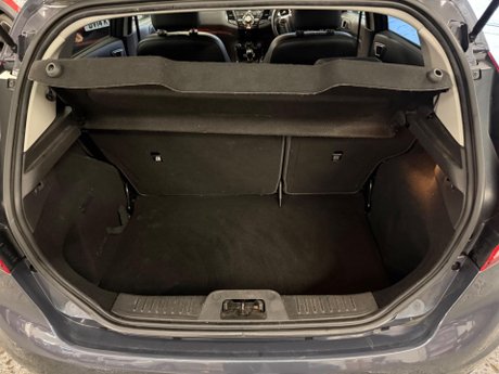 Ford Fiesta 1.0T EcoBoost Titanium X Euro 5 (s/s) 5dr 29