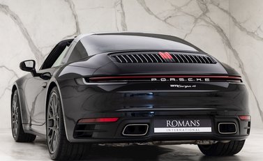 Porsche 911 (992) Targa 4 3