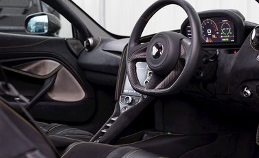 McLaren 720S Performance 10