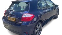Toyota Auris 1.8 VVT-h T4 Hatchback 5dr Petrol Hybrid CVT Euro 5 (s/s) (136 ps) 3