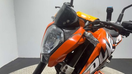 KTM Duke 2011 32K GOOD RUNNING SUPERMOTO PROJECT BIKE 125CC 15BHP 30