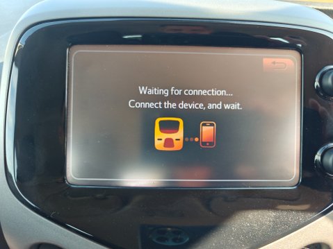 Toyota Aygo VVT-I X-PLAY X-SHIFT 26